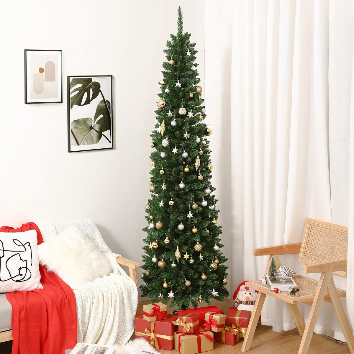 Albero di Natale slim LEIVESTE in soggiorno